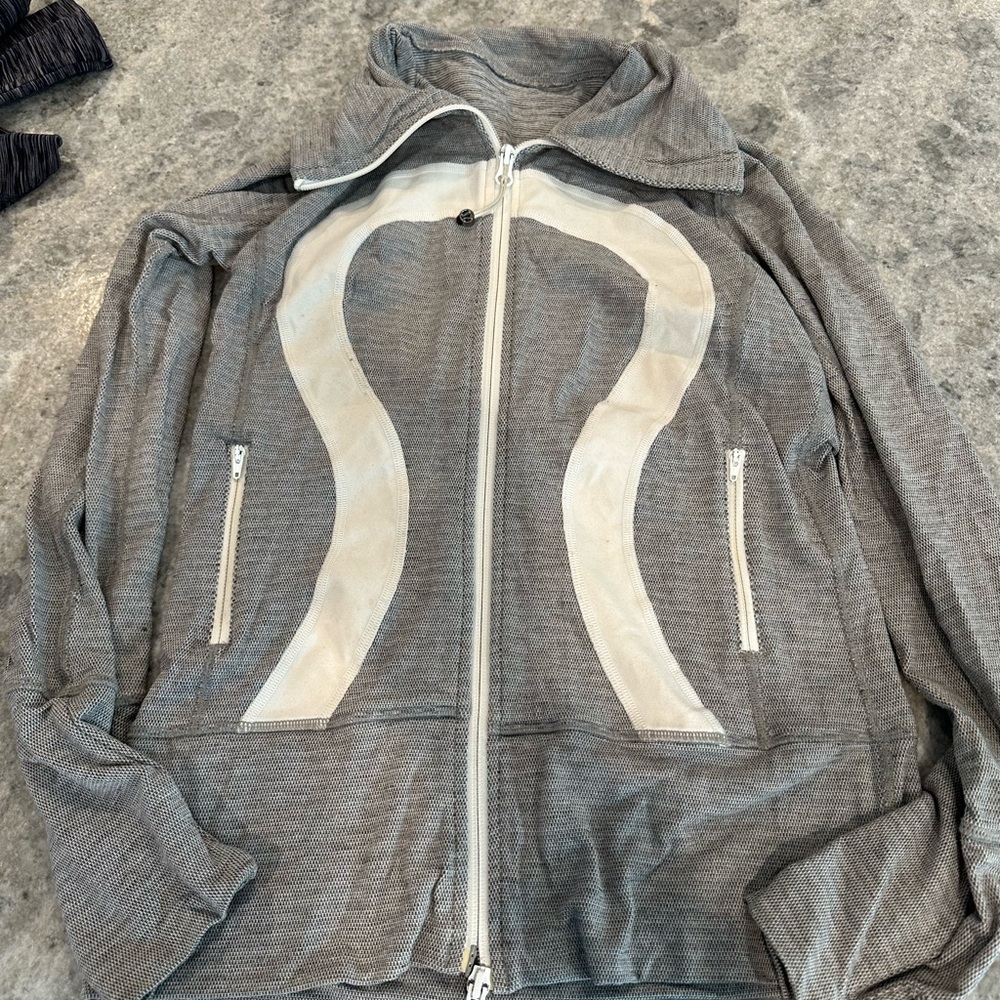 Lululemon stride jacket size 4